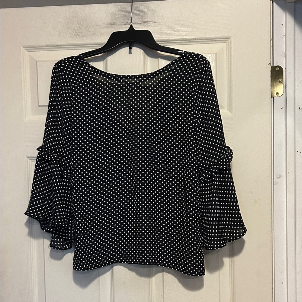 Very J Black and White Bell Sleeve Top Size Small Polka Dot